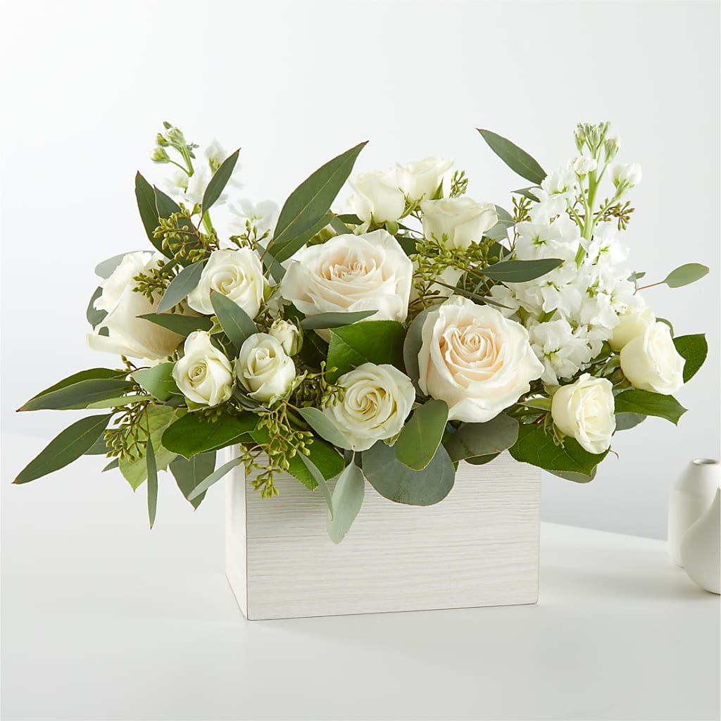 Fresh Linen Box Bouquet – Print A Bunch Florists, Orleans ON