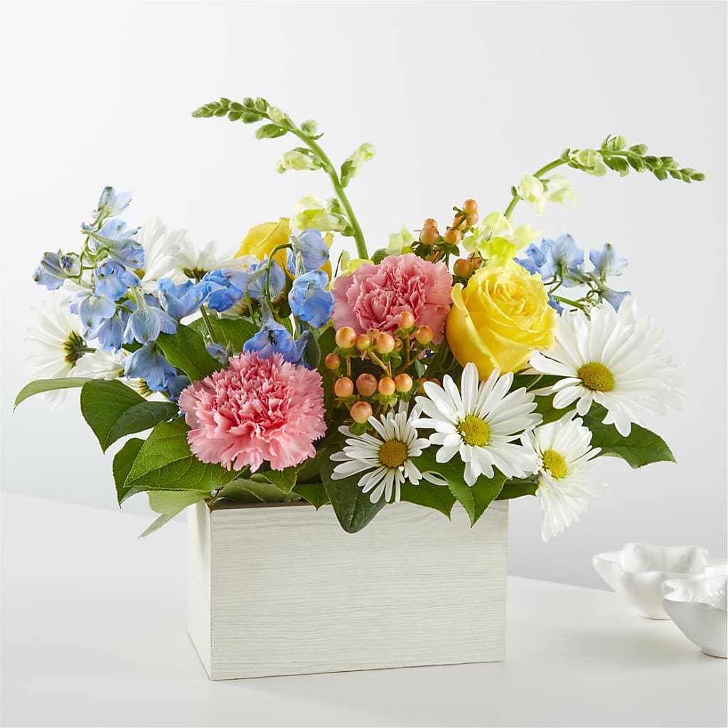 Sun Salutation Box Bouquet – Print A Bunch Florists, Orleans ON
