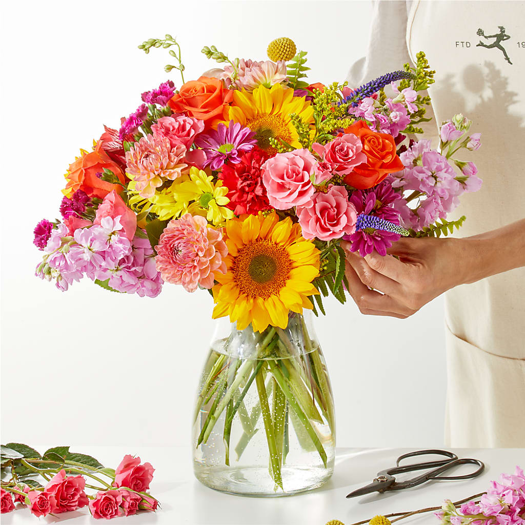 Cue the Confetti - A Florist Original – Print A Bunch Florists, Orleans ON