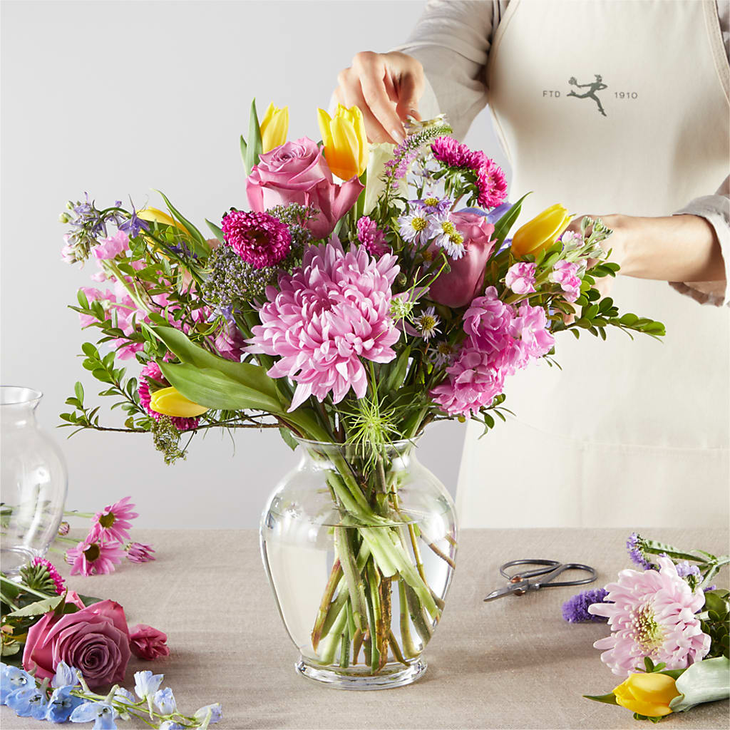 Pastel Tradition - A Florist Original – Print A Bunch Florists, Orleans ON