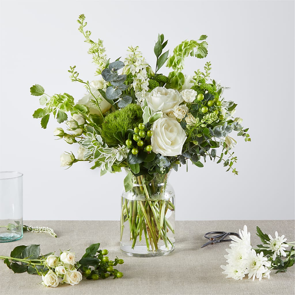 Irish Garden - A Florist Original – Print A Bunch Florists, Orleans ON
