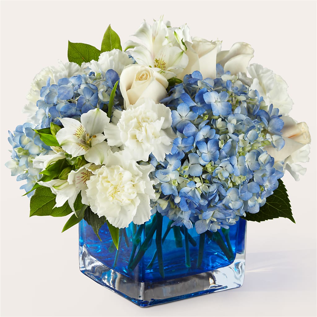 Soothing Waters Bouquet – Print A Bunch Florists, Orleans ON