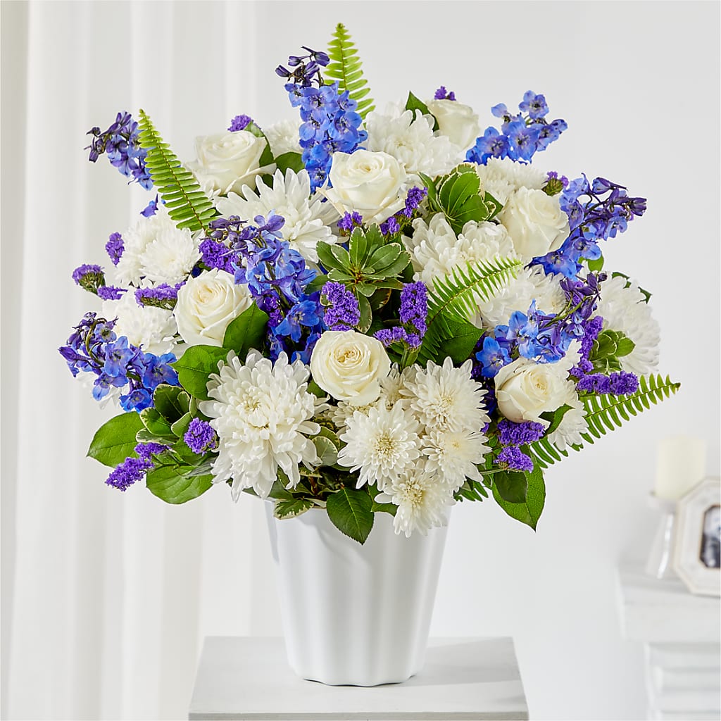 Hold Dear Tabletop Basket – Print A Bunch Florists, Orleans ON