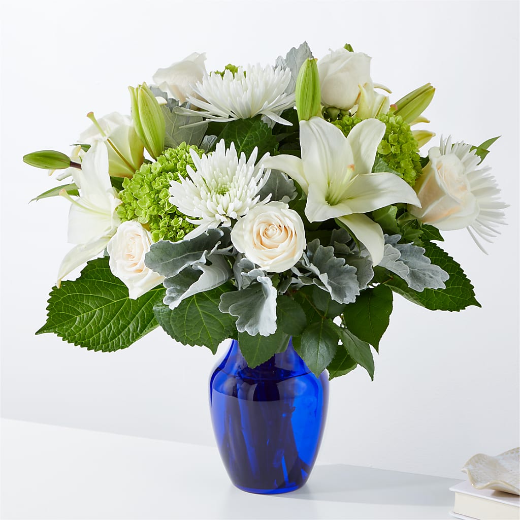 Snowy Dreams Bouquet – Print A Bunch Florists, Orleans ON