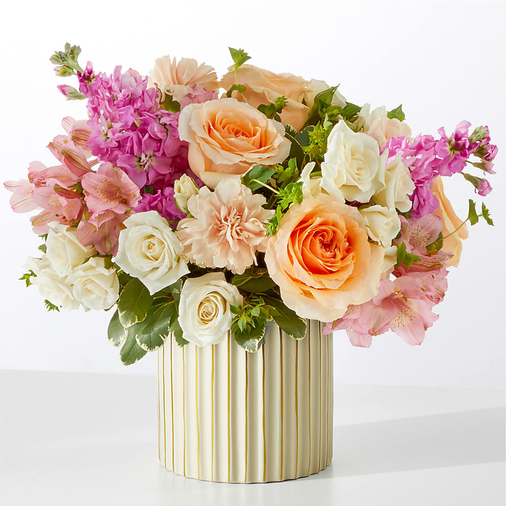 Paradise Bouquet with Ivory Vase – Print A Bunch Florists, Orleans ON