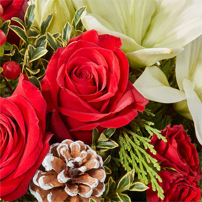 Snowy Wonderland Bouquet –  Print A Bunch Florists, Orleans ON