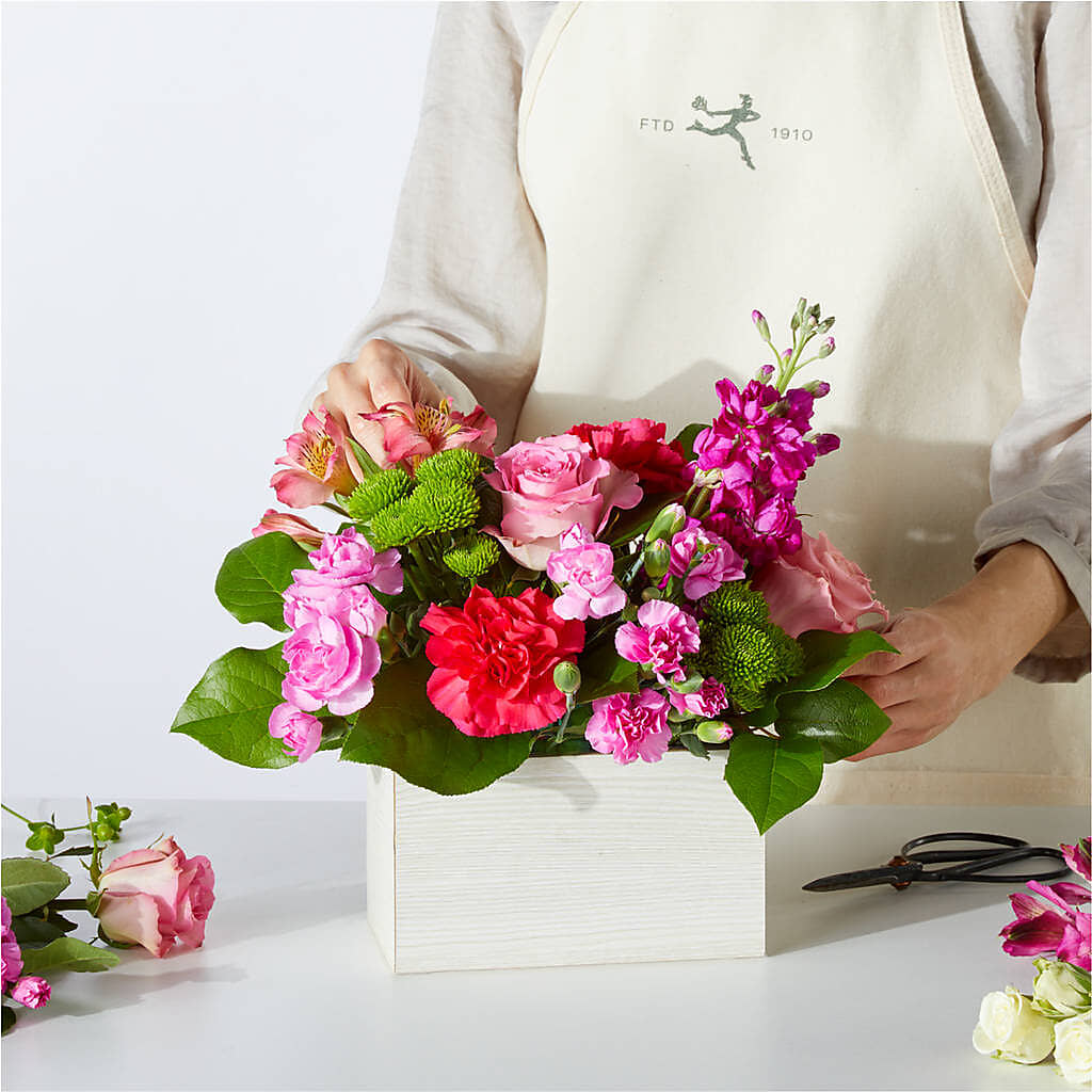 Sweetberry Box – A Florist Original –  Print A Bunch Florists, Orleans ON