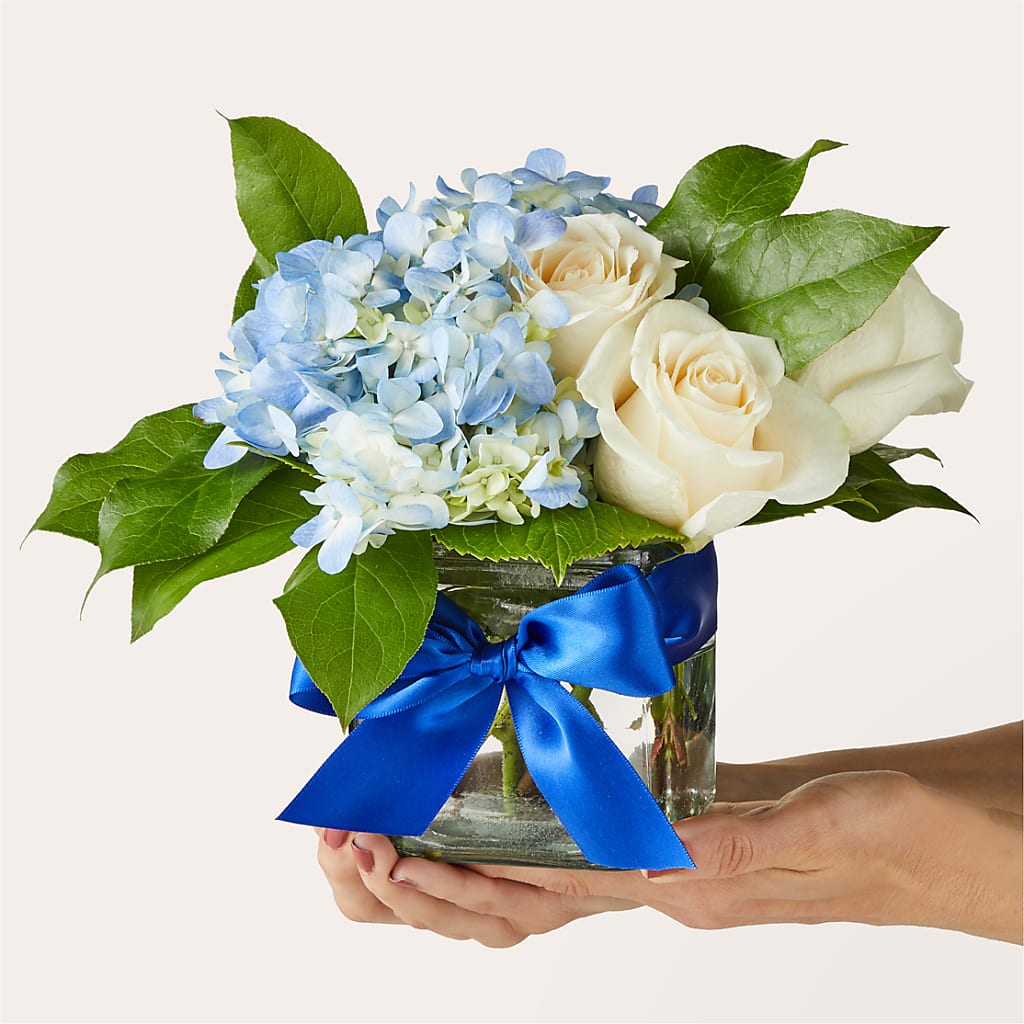 Sky Blue Delight Bouquet –  Print A Bunch Florists, Orleans ON