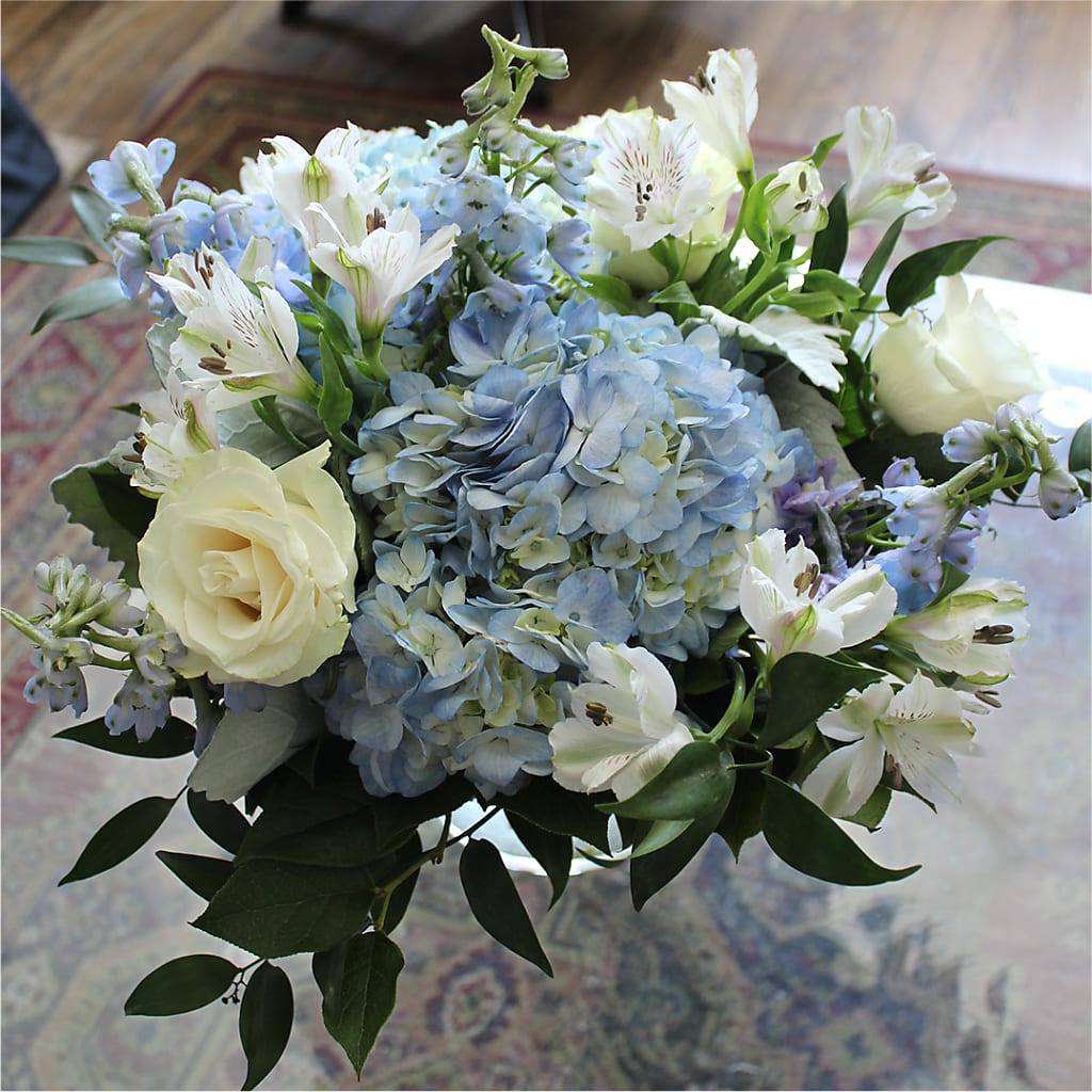 Clear Skies Bouquet –  Print A Bunch Florists, Orleans ON