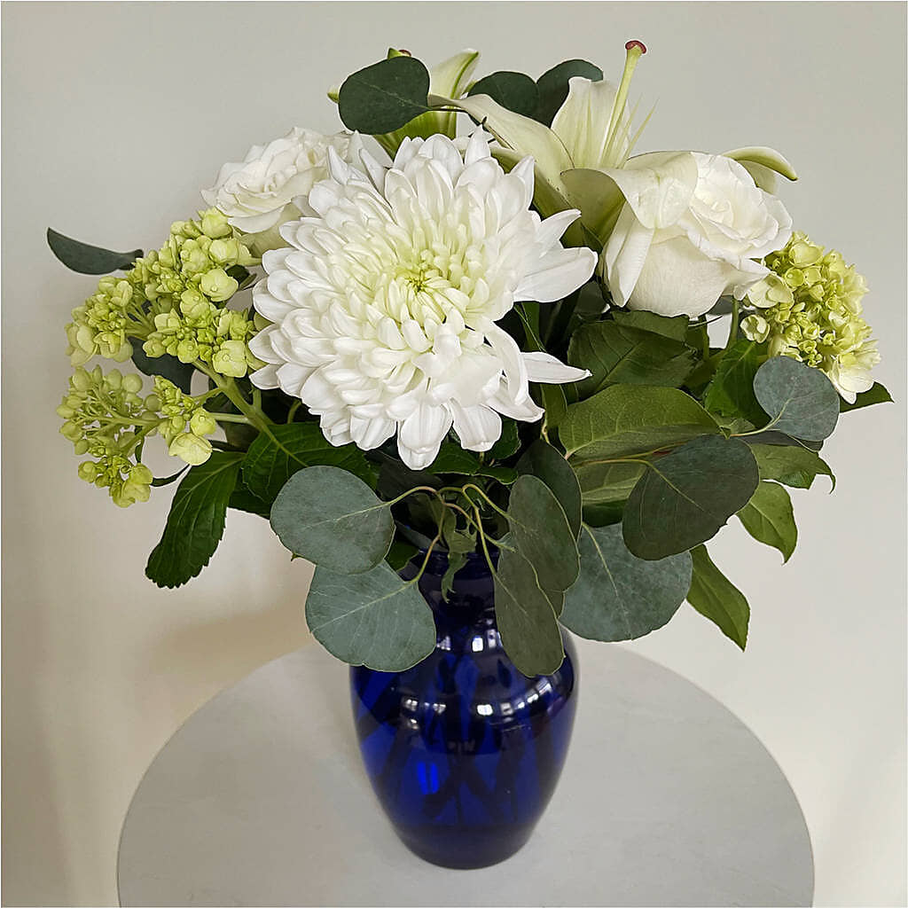 Snowy Dreams Bouquet –  Print A Bunch Florists, Orleans ON