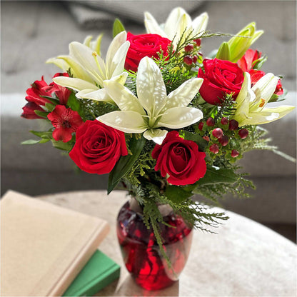 Evergreen Delight Bouquet –  Print A Bunch Florists, Orleans ON