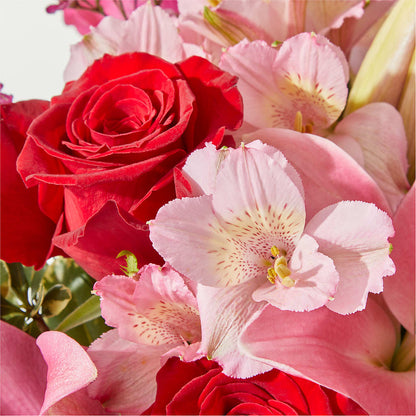 Lucky in Love Bouquet –  Print A Bunch Florists, Orleans ON