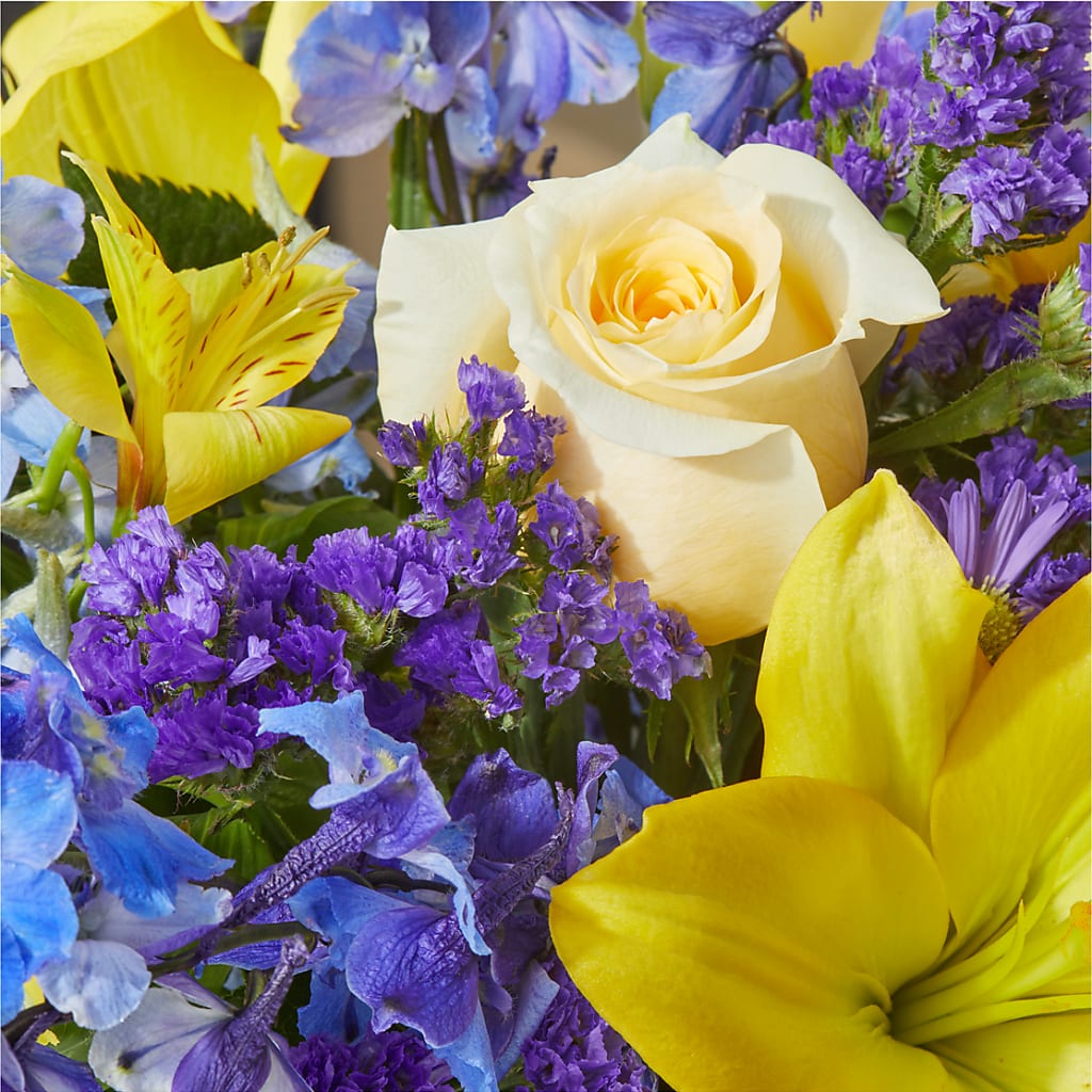 Limoncello Bouquet –  Print A Bunch Florists, Orleans ON