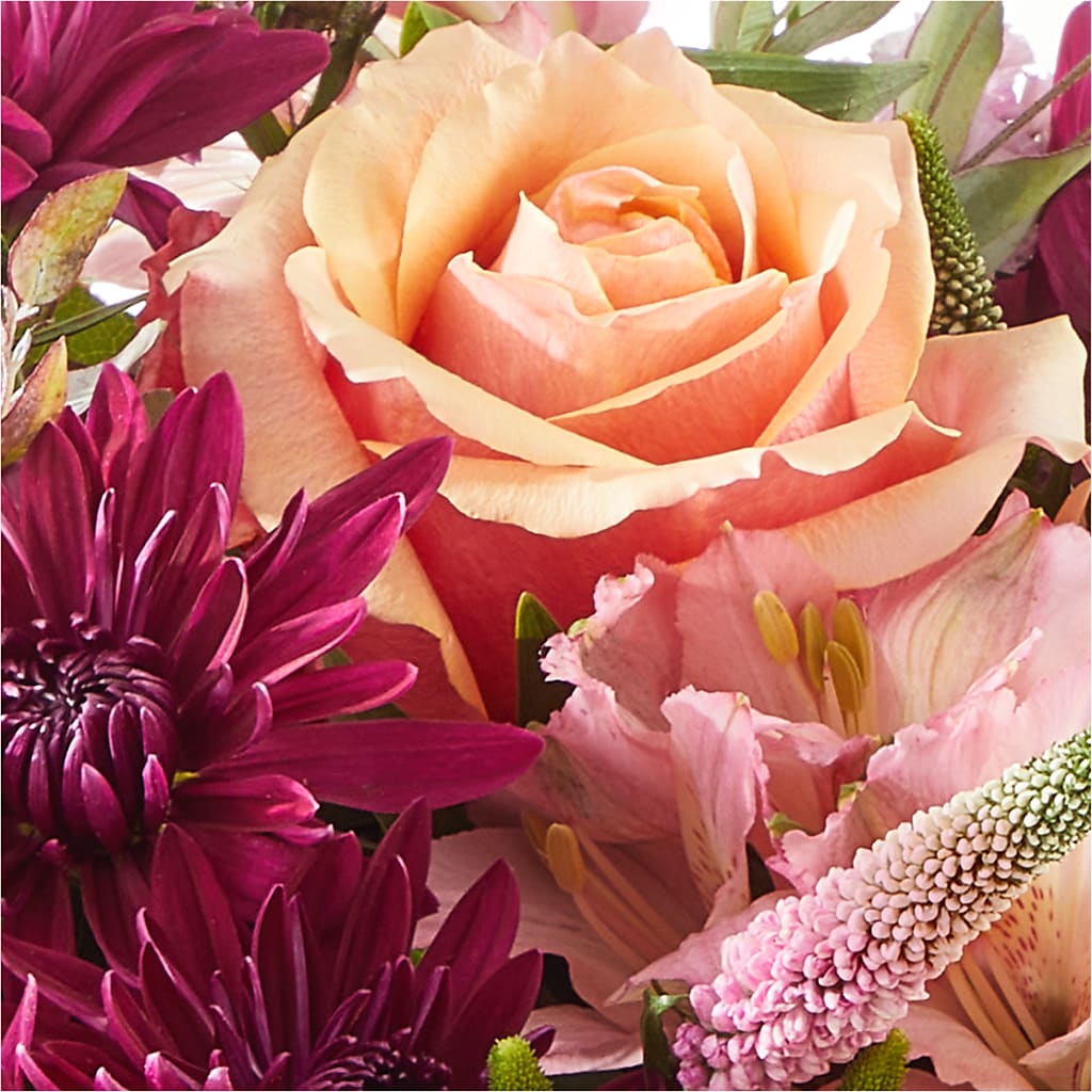 Berry Cobbler Bouquet –  Print A Bunch Florists, Orleans ON