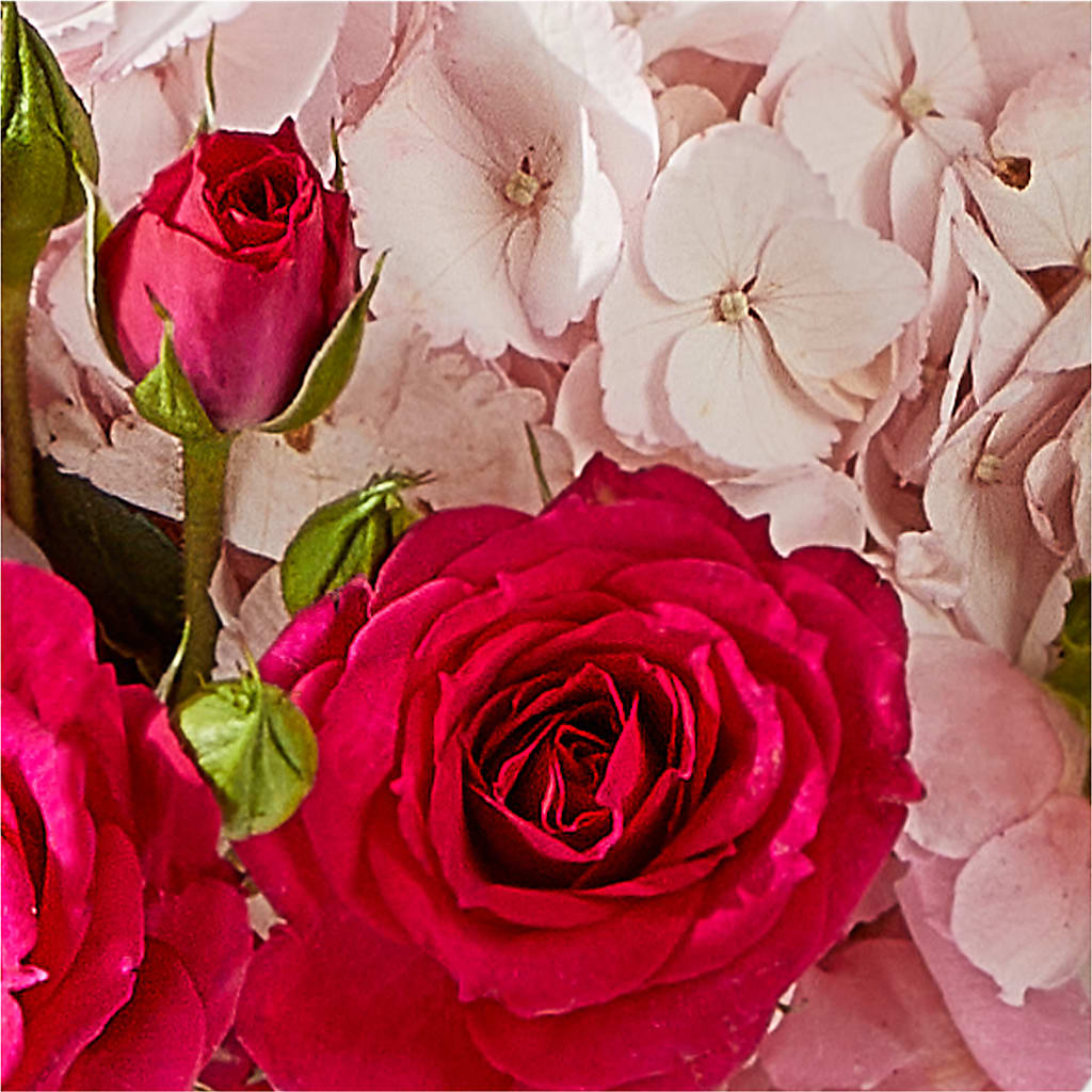 Glitz & Glam Bouquet –  Print A Bunch Florists, Orleans ON