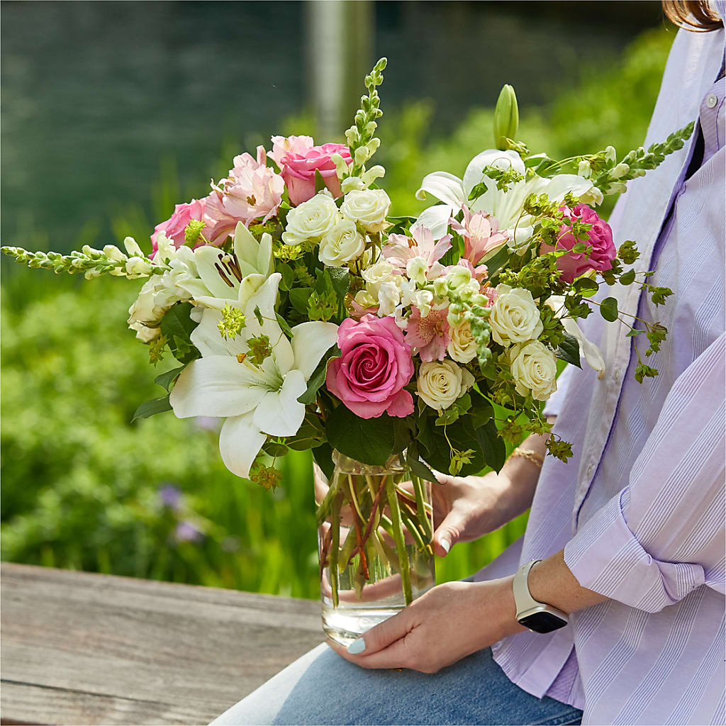Fondly Bouquet –  Print A Bunch Florists, Orleans ON