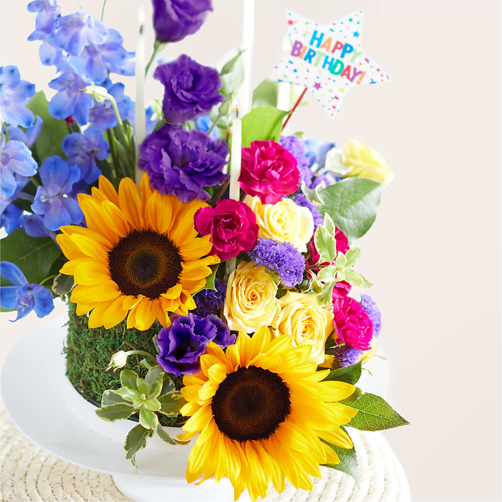 Star of the Day Floral Cake –  Print A Bunch Florists, Orleans ON